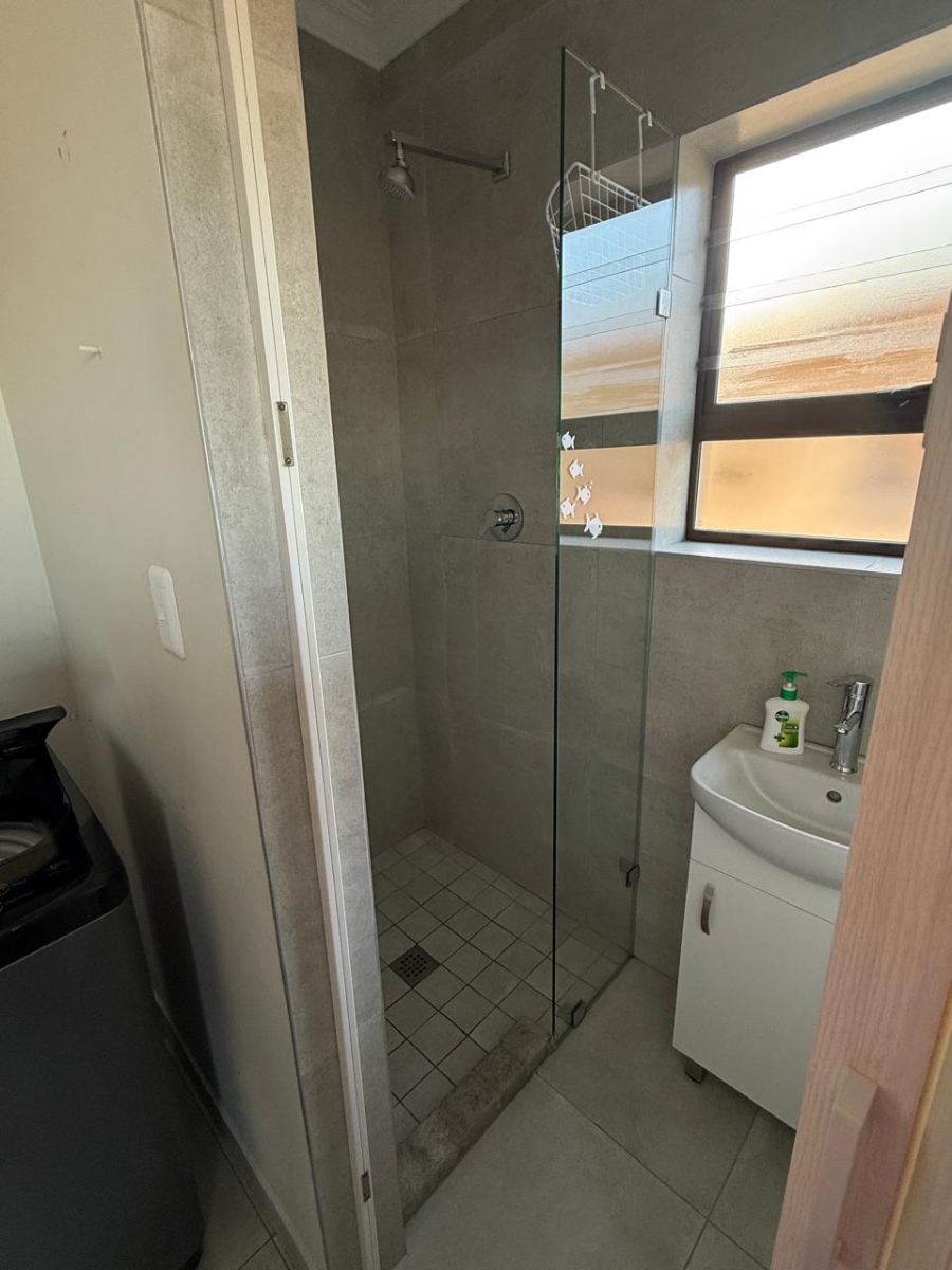 To Let 1 Bedroom Property for Rent in Island View Western Cape